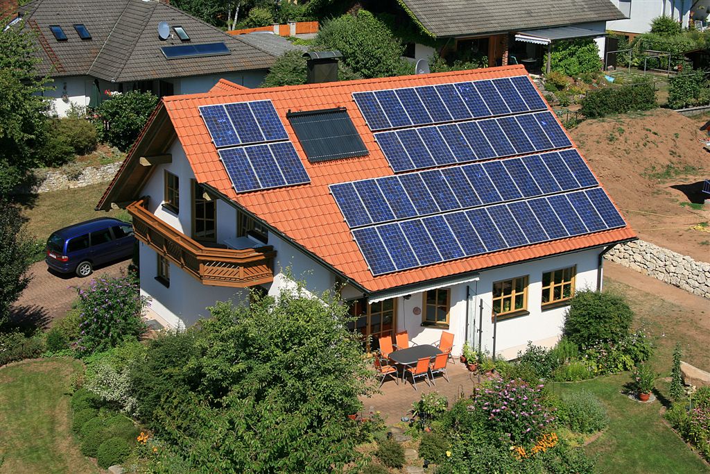 Солнечная батарея для частного дома и дачи